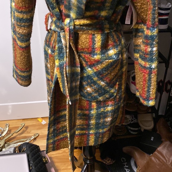 Wrap coat - Picture 5 of 8